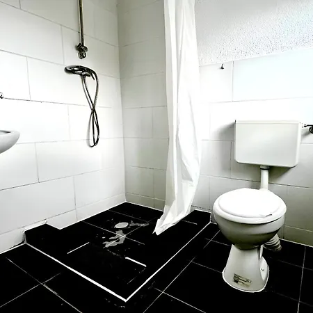 Guest house Hostel10 - In *
